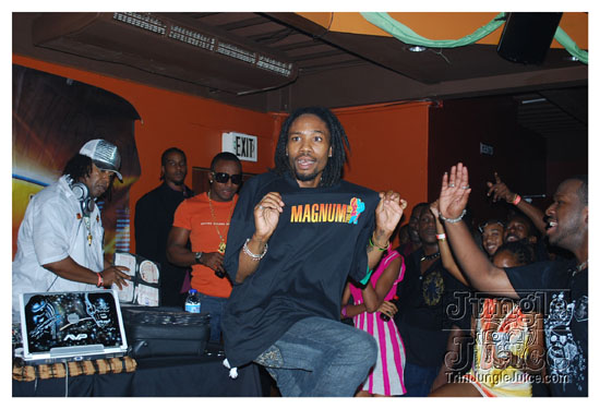 magnum_stone_love_aug22-085