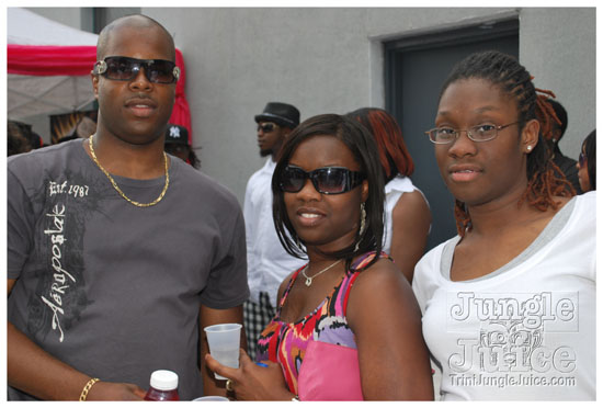 mawnin_neighbor_may24-059