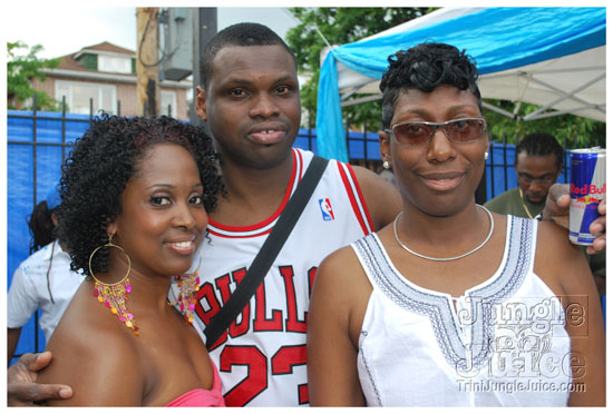 mawnin_neighbor_may24-065