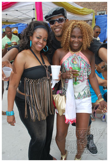 mawnin_neighbor_may24-075