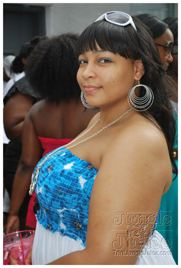 mawnin_neighbor_may24-085