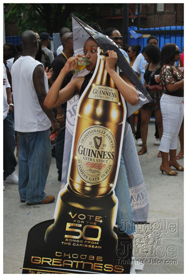 mawnin_neighbor_may24-086