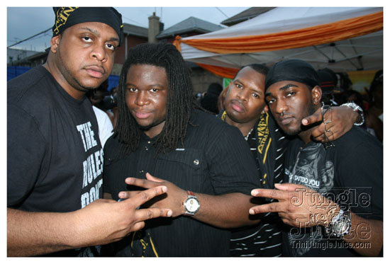 mawnin_neighbor_may24-097