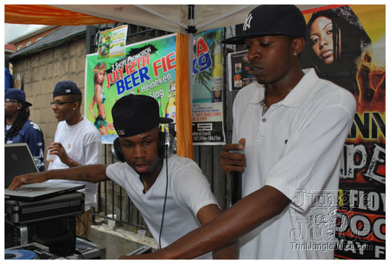 mawnin_neighbor_may24-113