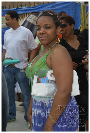 mawnin_neighbor_may24-116