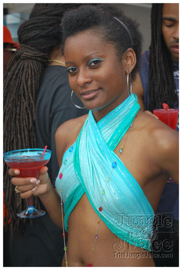 mawnin_neighbor_may24-126