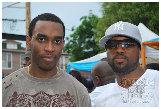 mawnin_neighbor_may24-140