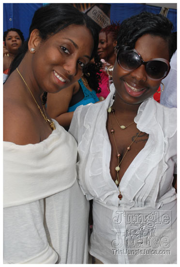 mawnin_neighbor_may24-144