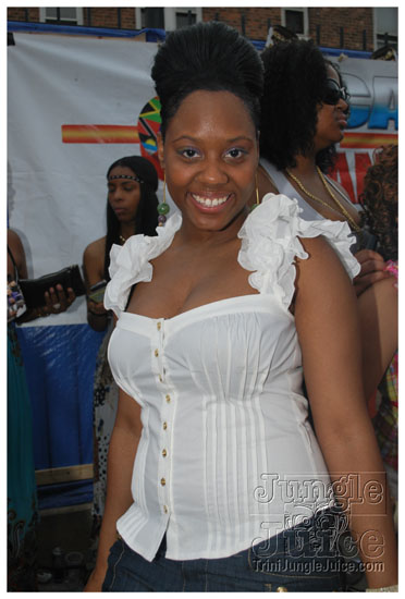 mawnin_neighbor_may24-184