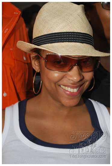 mawnin_neighbor_may24-187