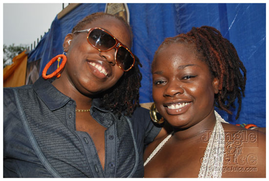 mawnin_neighbor_may24-193