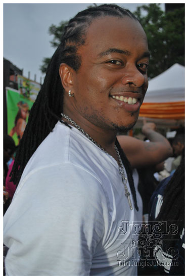 mawnin_neighbor_may24-196