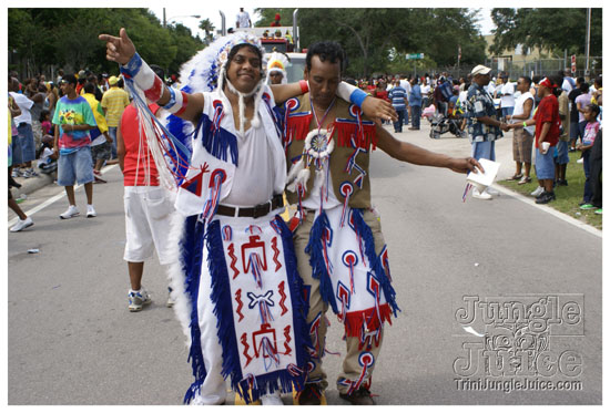 orlando_carnival_parade_2k9-037