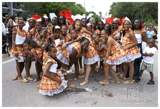 orlando_carnival_parade_2k9-056
