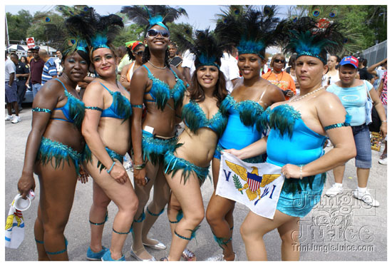 orlando_carnival_parade_2k9-058