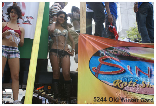 orlando_carnival_parade_2k9-063