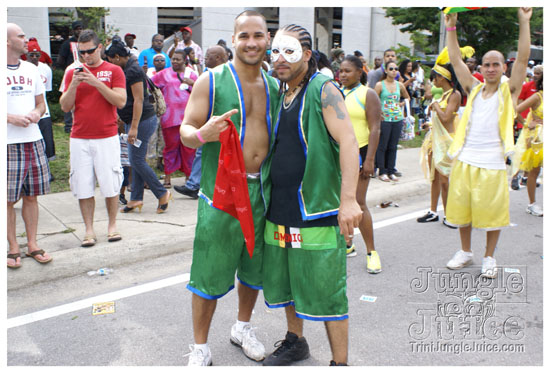 orlando_carnival_parade_2k9-075