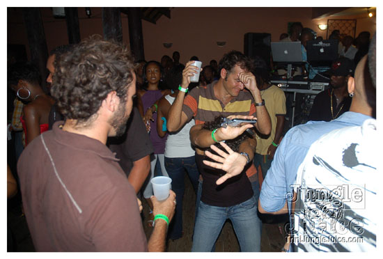 permit_fete_aug7-070