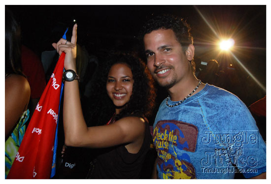 red_unlimited_band_launch_2k9-005