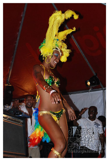 red_unlimited_band_launch_2k9-037