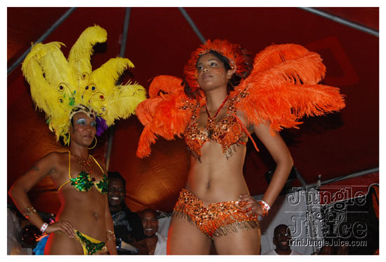 red_unlimited_band_launch_2k9-038