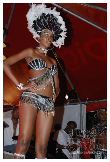 red_unlimited_band_launch_2k9-042