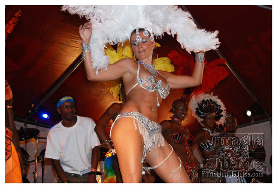 red_unlimited_band_launch_2k9-053