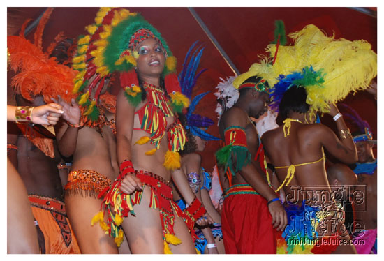 red_unlimited_band_launch_2k9-061