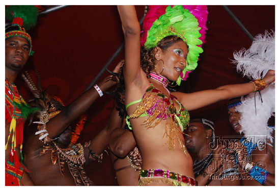 red_unlimited_band_launch_2k9-069