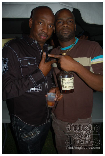 revolution_2009_oct24-003