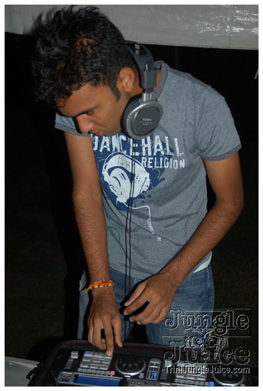 revolution_2009_oct24-012