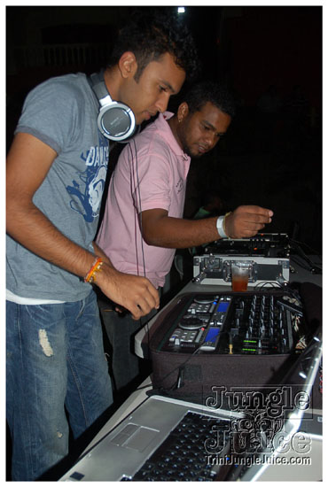 revolution_2009_oct24-014