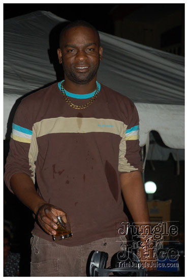 revolution_2009_oct24-019