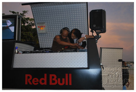 shade_summer_spree_2009-085