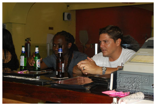 shade_summer_spree_2009-131