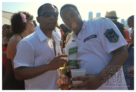 silent_morning_aug16-104