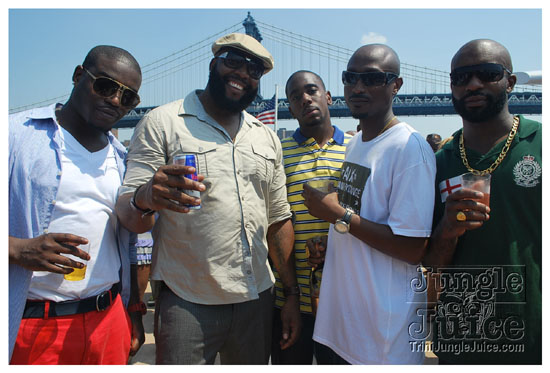 silent_morning_aug16-192