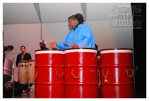 snowflakes_on_steel_jan24-014