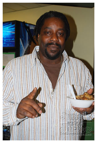 snowflakes_on_steel_jan24-045