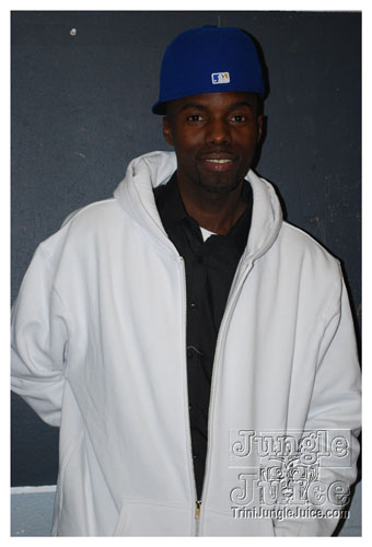 snowflakes_on_steel_jan24-065