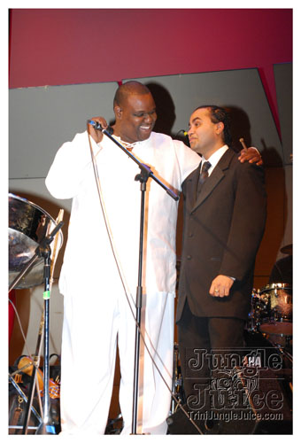 snowflakes_on_steel_jan24-071