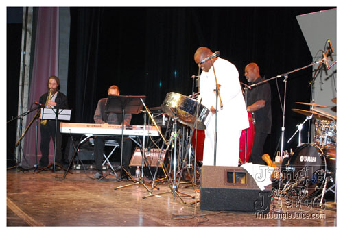 snowflakes_on_steel_jan24-079