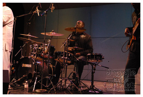 snowflakes_on_steel_jan24-082