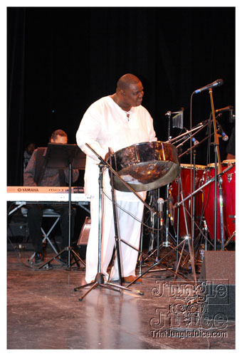 snowflakes_on_steel_jan24-085