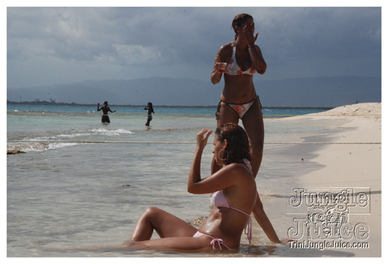 soca_at_de_sandbar_apr15-030