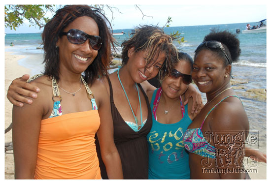 soca_at_de_sandbar_apr15-033