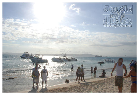 soca_at_de_sandbar_apr15-087