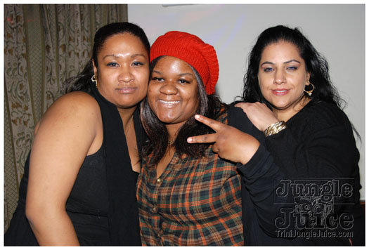 soca_under_de_mistletoe_dec5-010