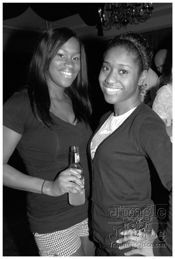 soca_under_de_mistletoe_dec5-011