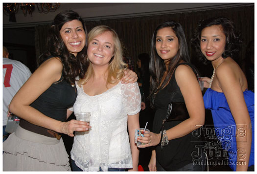 soca_under_de_mistletoe_dec5-016